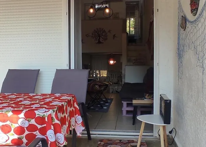 House * Skála Foúrkas