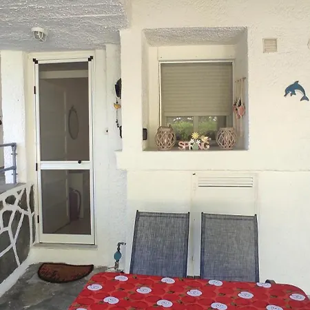 Nyaraló House