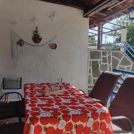 House Nyaraló *