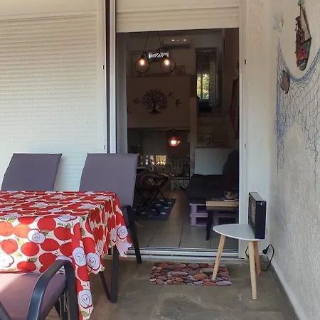 House * Skála Foúrkas